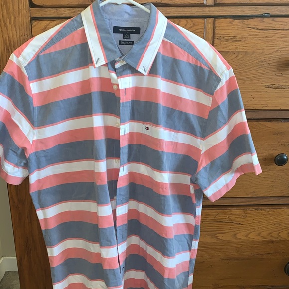 Tommy Hilfiger button up - Picture 1 of 3